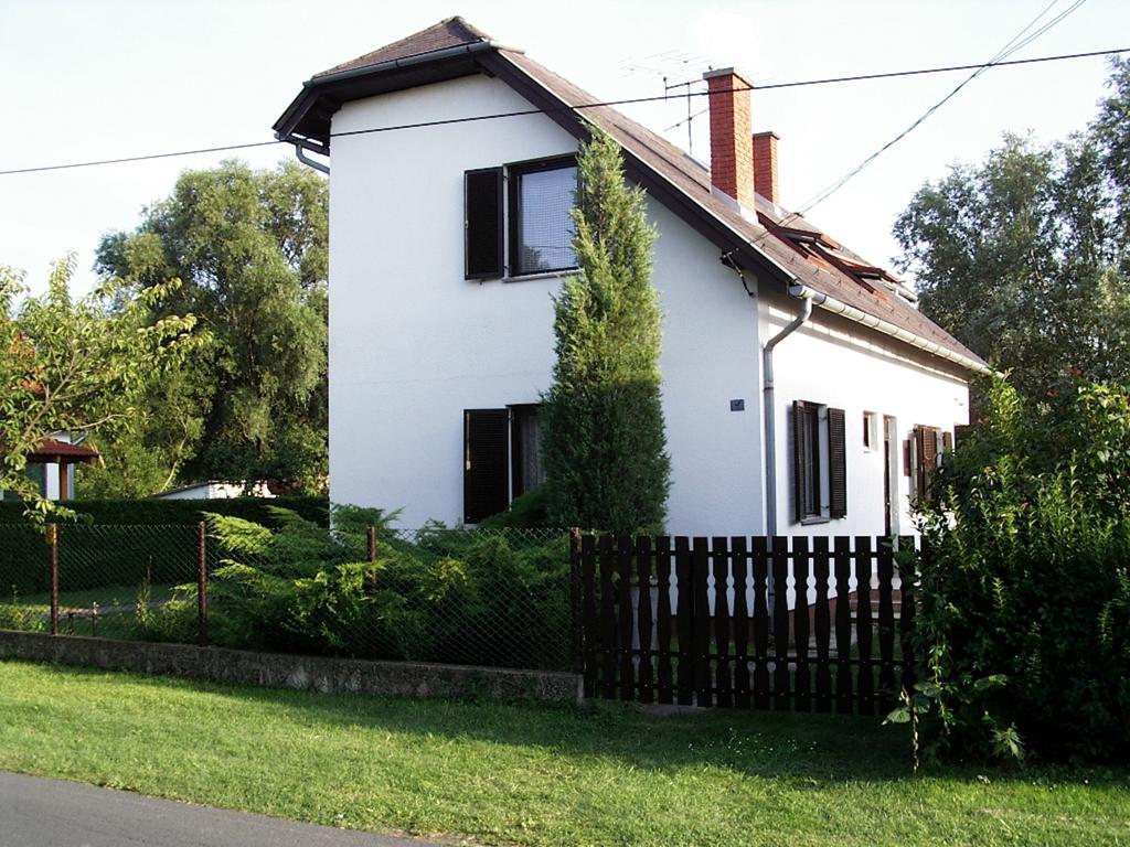 Ferienhaus Maria Balatonmáriafürdő